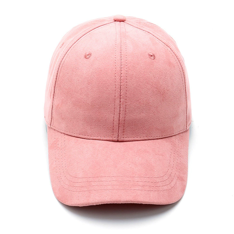 Connaissez-vous la différence entre une casquette de baseball et un capuchon plat?